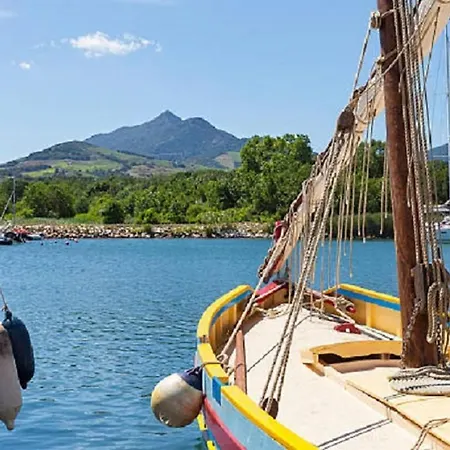 בית נופש Orane *